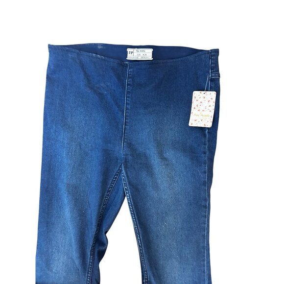 We The Free Penny Pull-On Flare Jean Rich Blue size 29 NWT - Picture 5 of 8